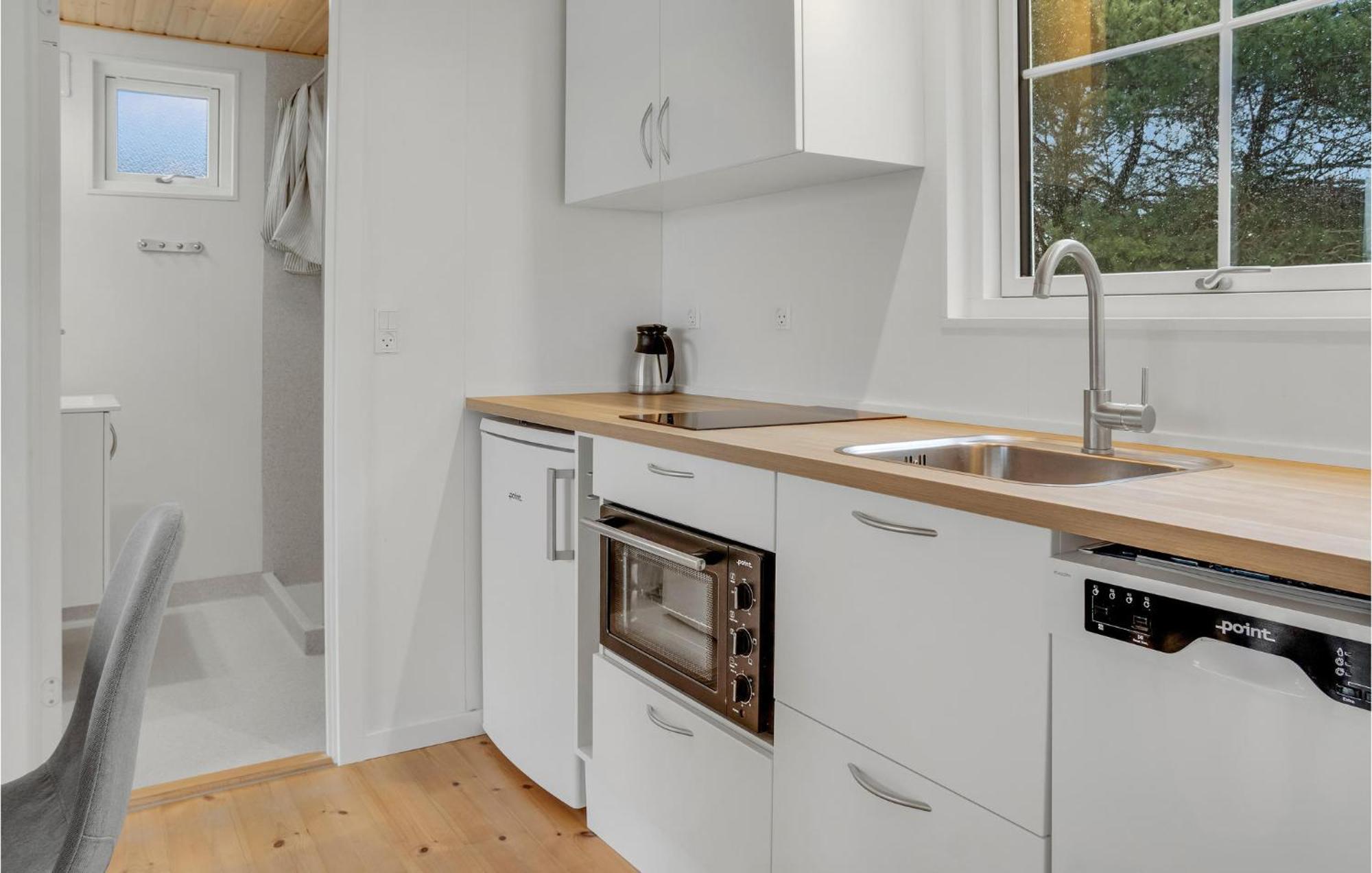 2 Bedroom Gorgeous Apartment In Vaeggerlose Boto By ภายนอก รูปภาพ
