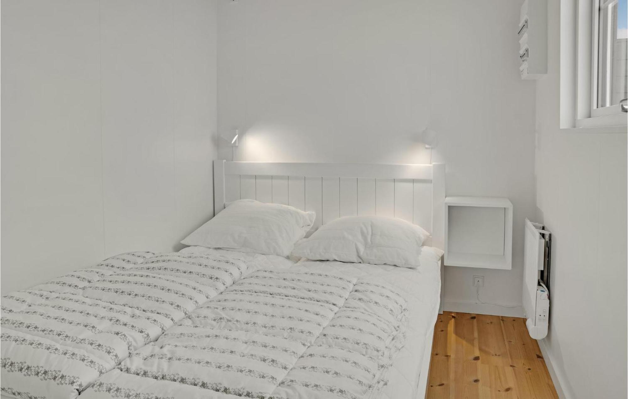 2 Bedroom Gorgeous Apartment In Vaeggerlose Boto By ภายนอก รูปภาพ